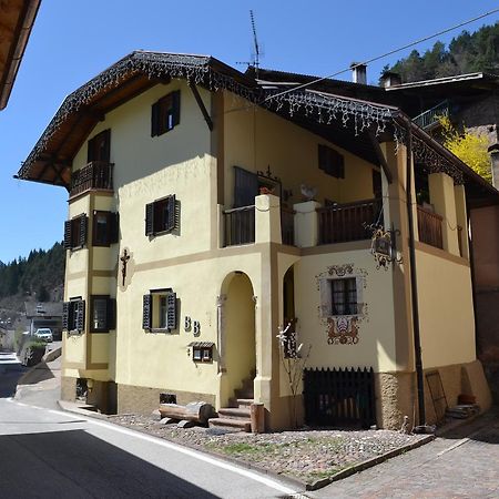 B&B La Tana Dell'Orso - Die Baerenhoehle Castello-Molina di Fiemme Bagian luar foto