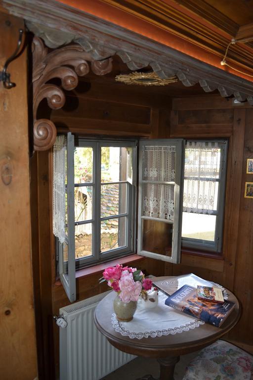 B&B La Tana Dell'Orso - Die Baerenhoehle Castello-Molina di Fiemme Ruang foto