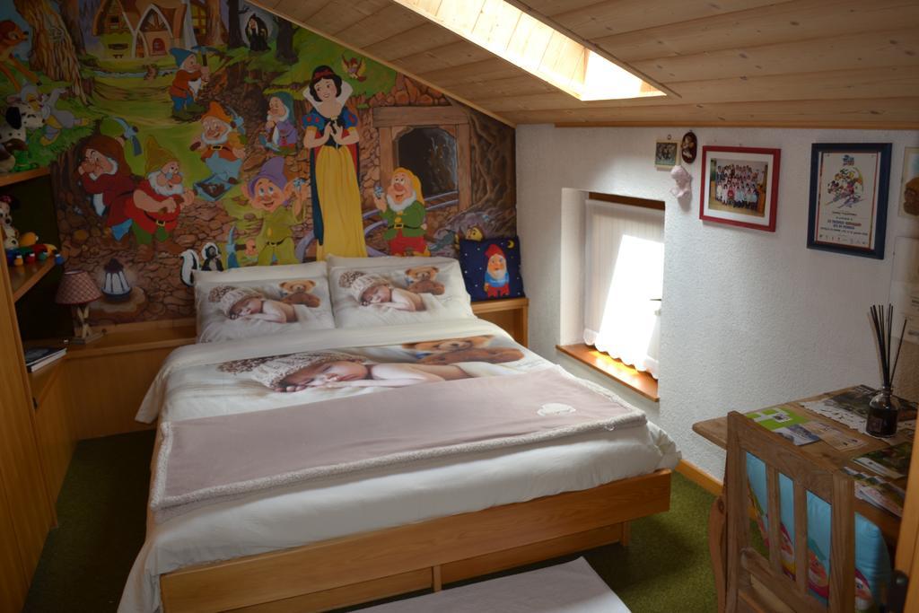 B&B La Tana Dell'Orso - Die Baerenhoehle Castello-Molina di Fiemme Bagian luar foto